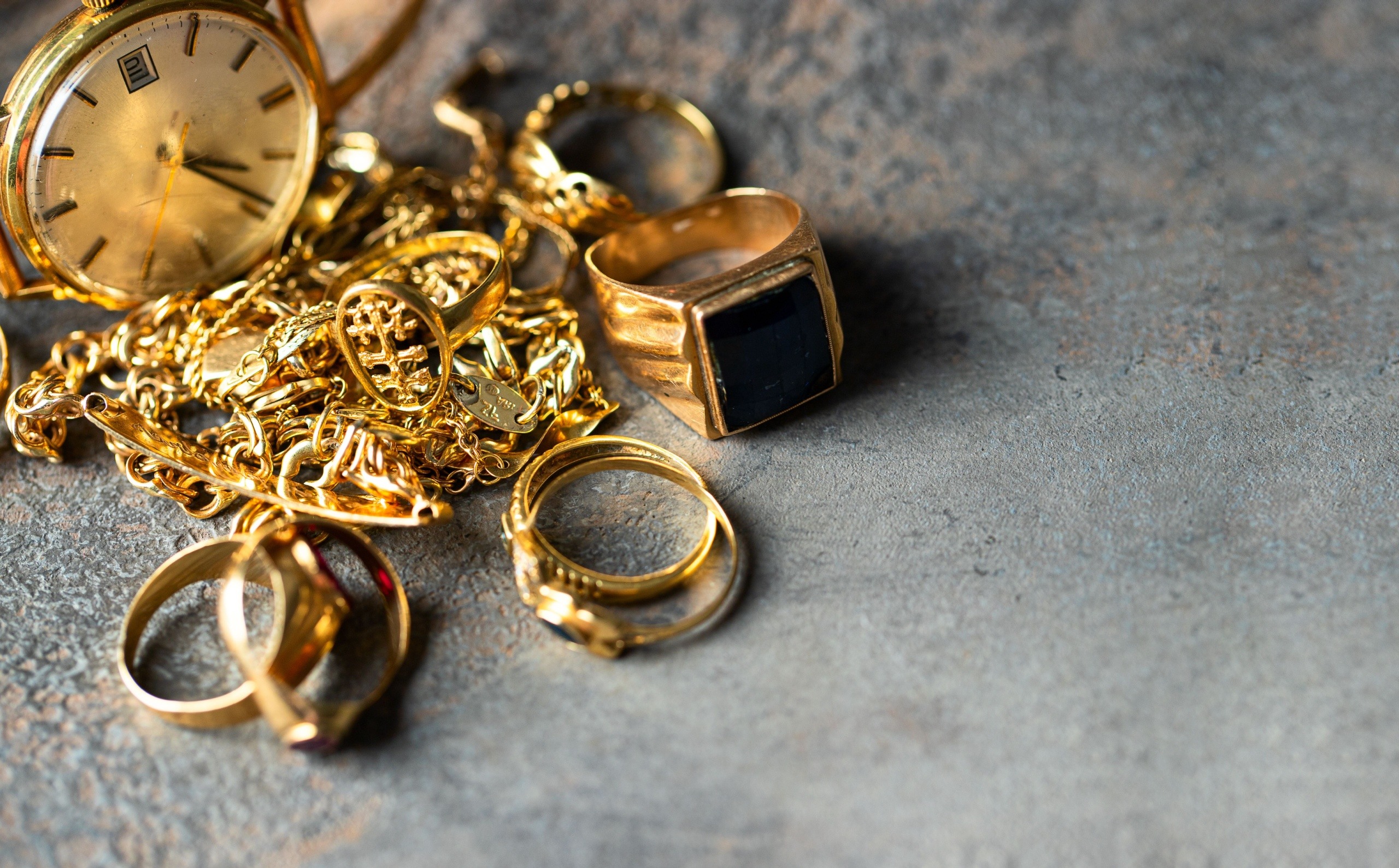 gold jewellery